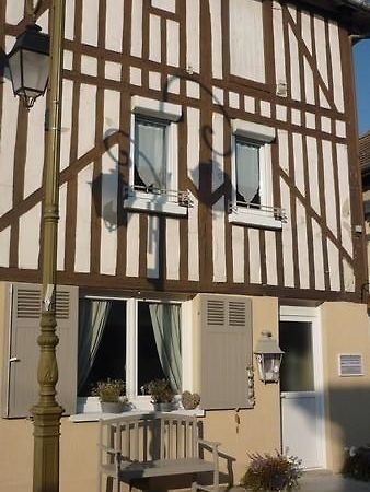 Meuble De Tourisme Le Gilliard Villa Chavanges Rom bilde